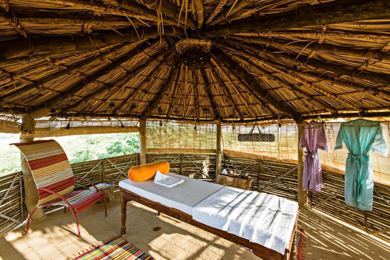Brij Lakshman Sagar, Pali - Small Luxury Hotels Of The World Raipur  Exteriör bild